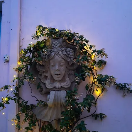 Daire The Mandarine, Orangery Retreat *